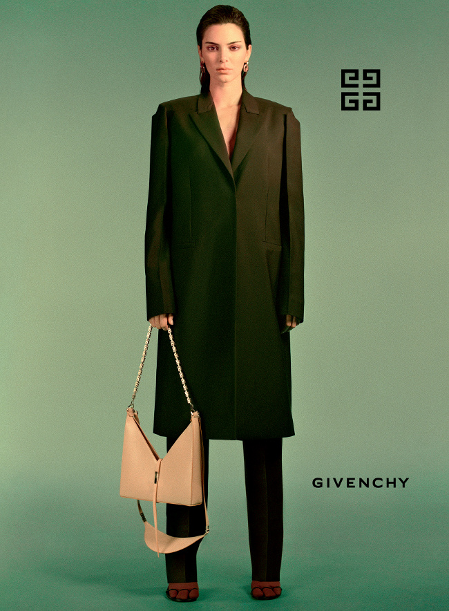 Campagne Givenchy - Printemps/t 2021 - Photo 3