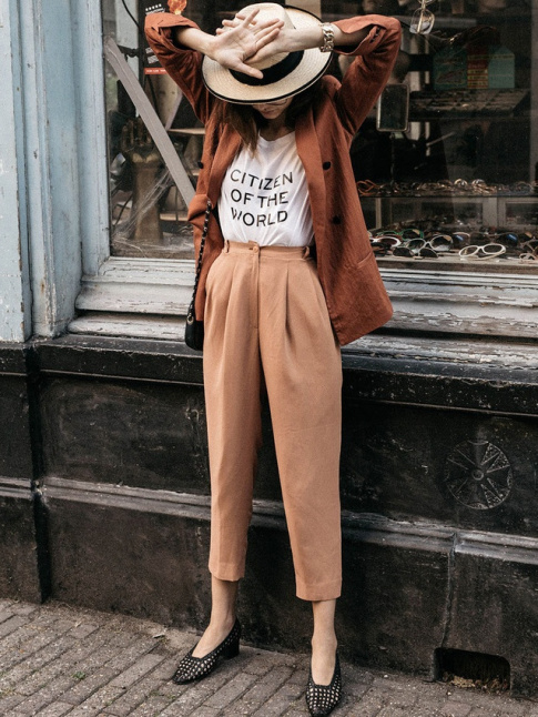 Rouille + beige + blanc + noir = le bon mix
