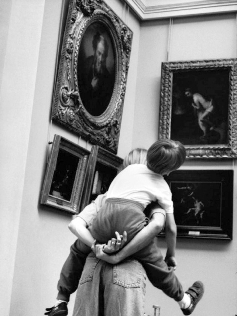Faire des visites au muse un jeu : une condition sine qua non pour rendre ce genre d'excursion addictive aux yeux des plus petits !