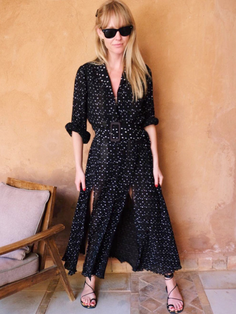 Longue robe fendue  pois + sandales ultra lgres = le bon mix