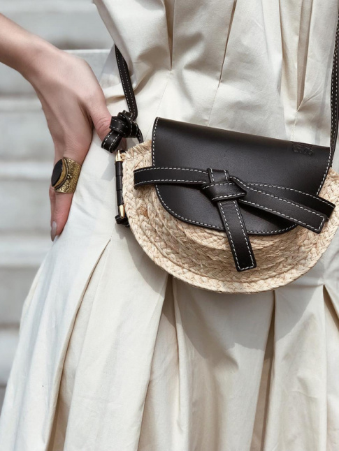Quand la paille tresse se travaille en mode micro-trendy