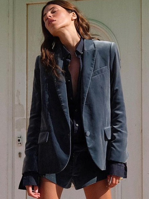 Traiter son short comme un pantalon de smoking  part entire : une ide de gnie ?