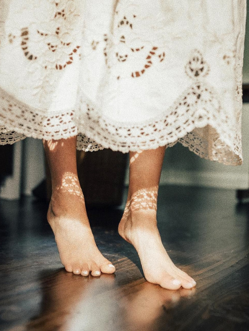 Petit plaisir de la vie : marcher pieds nus !