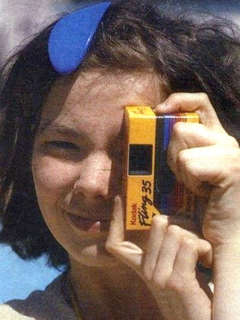 Nostalgie de ces petites botes qui nous livraient leur trsor  la fin des vacances...