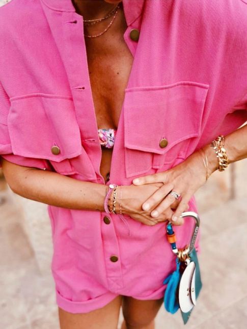 Rose + imprim rose + peau dore + priode estivale = le bon mix