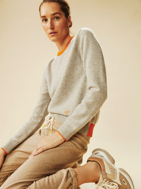Oui aux tenues sportswear dclines en maille douce et dans des tonalits neutres !