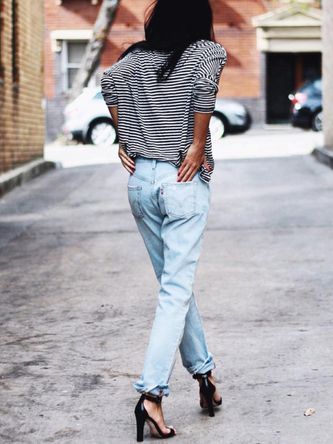 Rien de tel qu'une paire de talons pour rhausser un look casual !