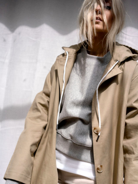 Wanted : un trench  capuche !