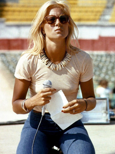 Le look seventies de Sylvie Vartan n'a pas pris une ride...