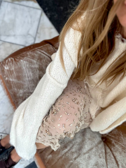 Maille loose + voile brod = le bon mix