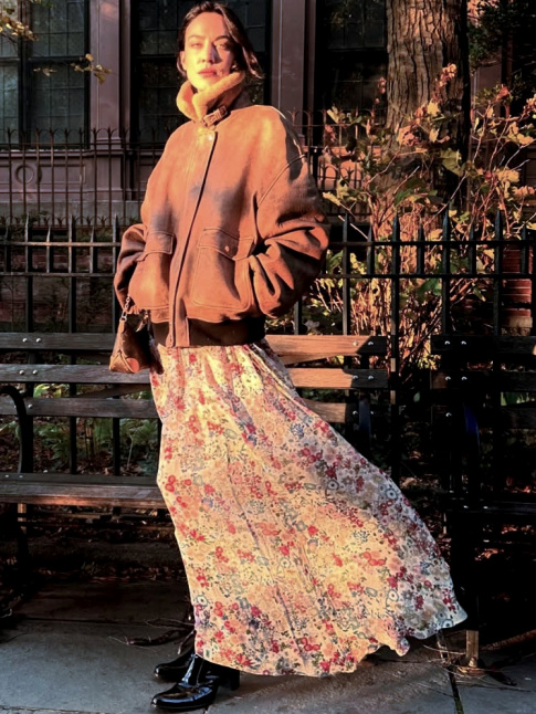 Oui au port de la jupe longue et vaporeuse en automne !