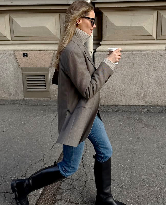 Pour ou contre le jean glissé dans les bottes ?