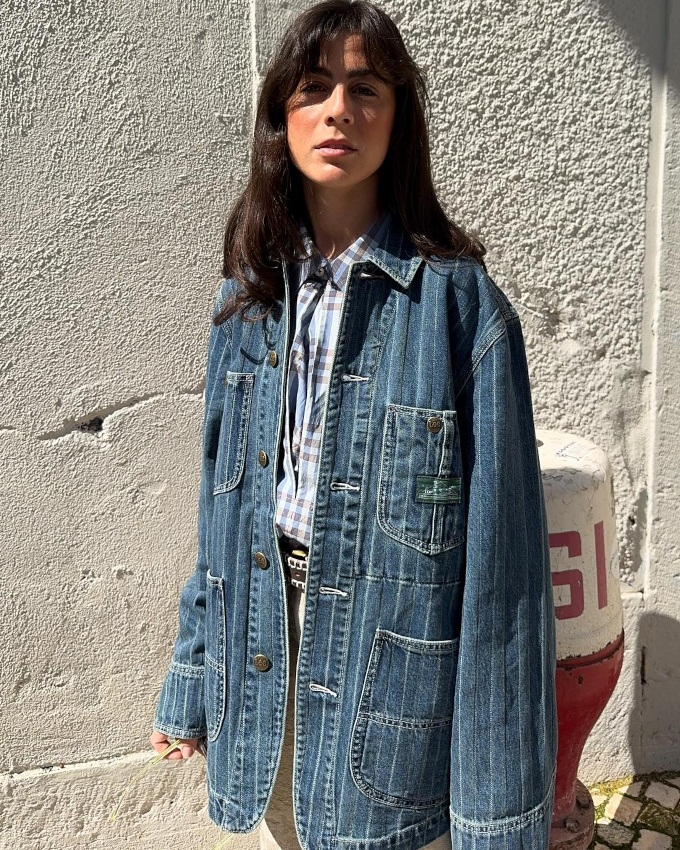 Pour ou contre la veste en jean oversize ?