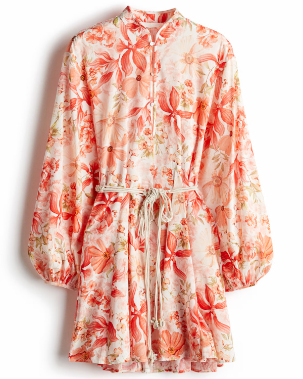 ROBE AVEC CEINTURE EN MACRAMÉ