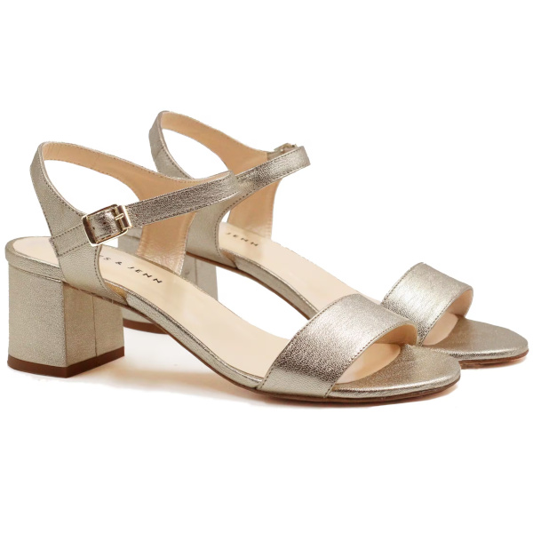 Sandales moyen talon cuir doré
