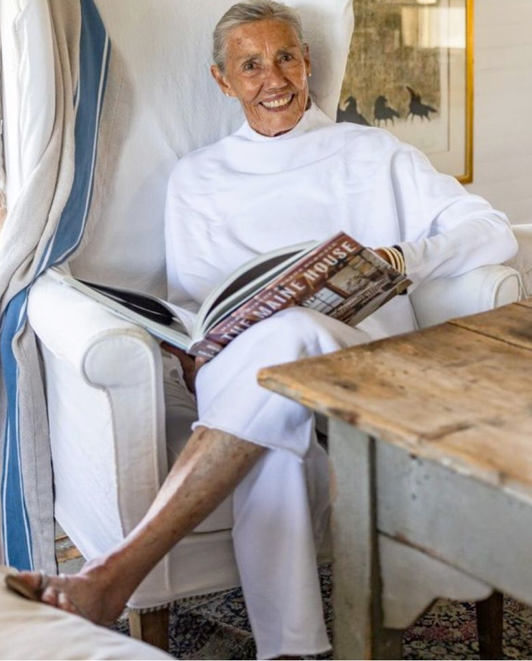 Rien de tel qu'un total look blanc pour mettre le bronzage en valeur !