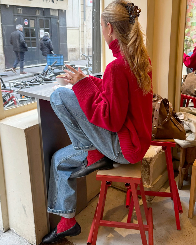 La tendance "chaussettes rouges" est en train de monter en puissance...
