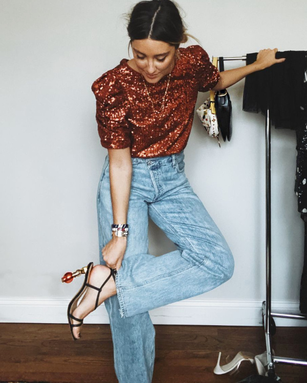 Top à paillettes et jean