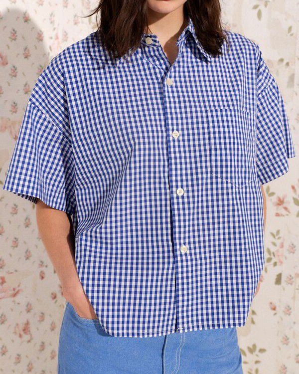 Chemise oversize à carreaux vichy bleu + jupe/jean clair