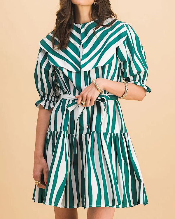 Robe verte en coton au style estival